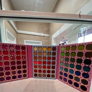 Ultramo 4 fold All-In-One Palette